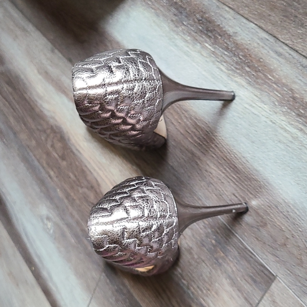 Gunmetal Mettalic Pump - Picture 3 of 3